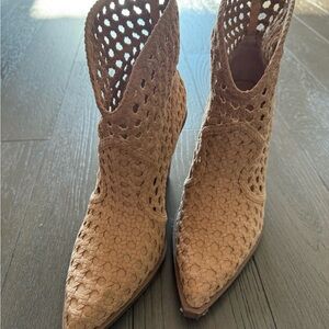 Jessica Simpson Tan Woven Espadrilles